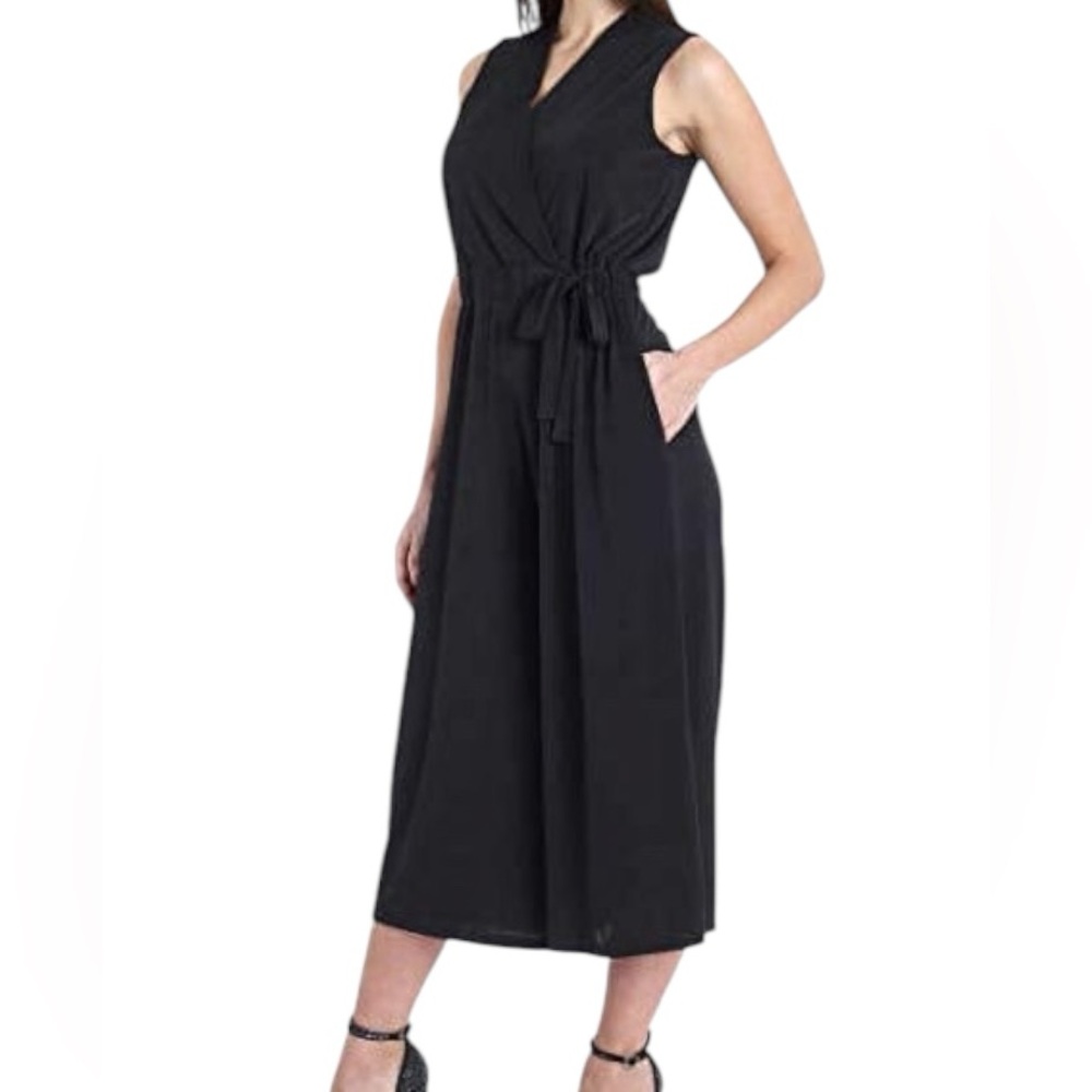 Sandra Darren Jumpsuit Black XL Sleeveless Crop Pockets Comfortable Travel Vacay